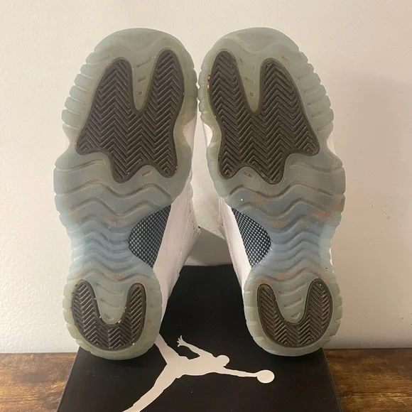 Air Jordan 11 Retro “Legend Blue” Sneakers